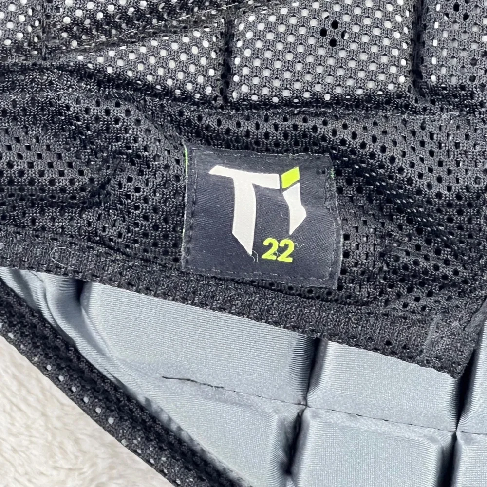 Equitheme Ti22‎ Body Protector Vest Kid's LARGE Level 3 Beta 2009 Horse Rider